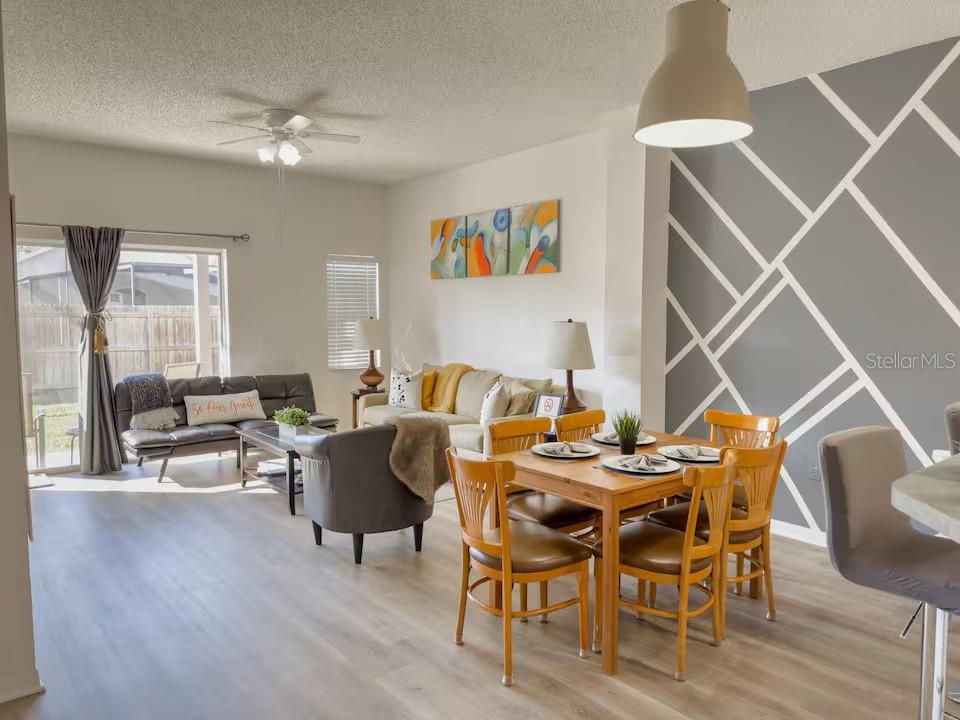 LAKE BERKLEY RESORT VILL - Residential