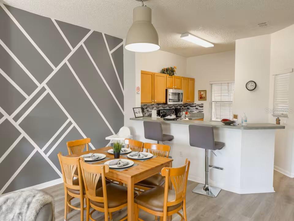 LAKE BERKLEY RESORT VILL - Residential