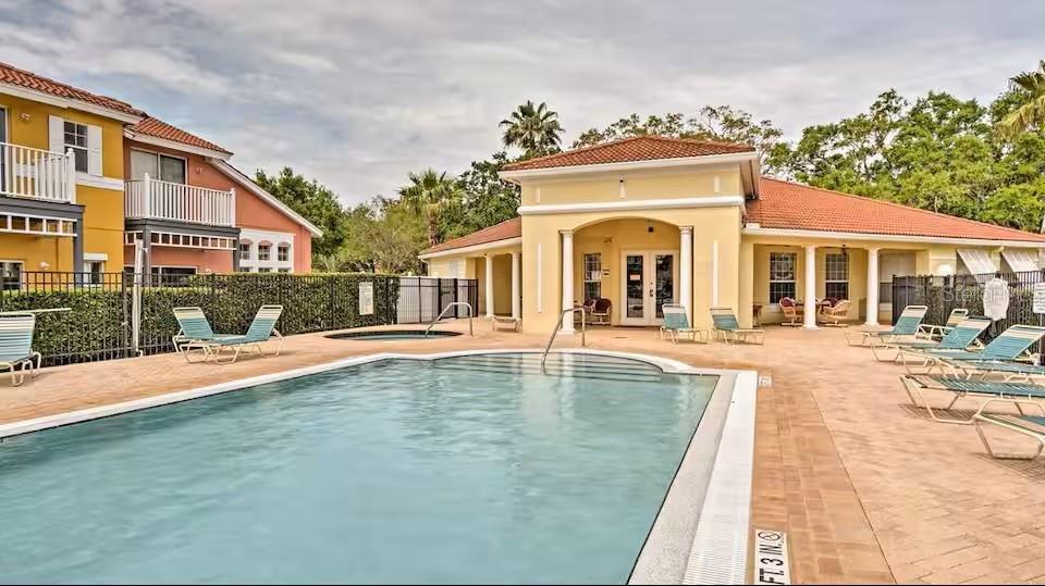LAKE BERKLEY RESORT VILL - Residential