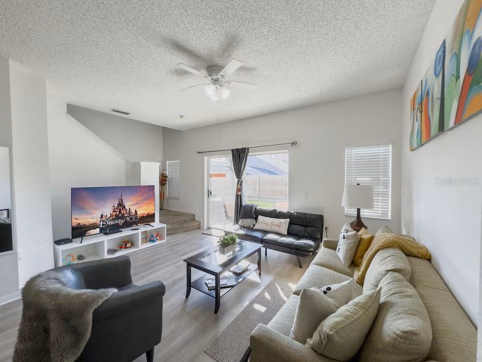 LAKE BERKLEY RESORT VILL - Residential