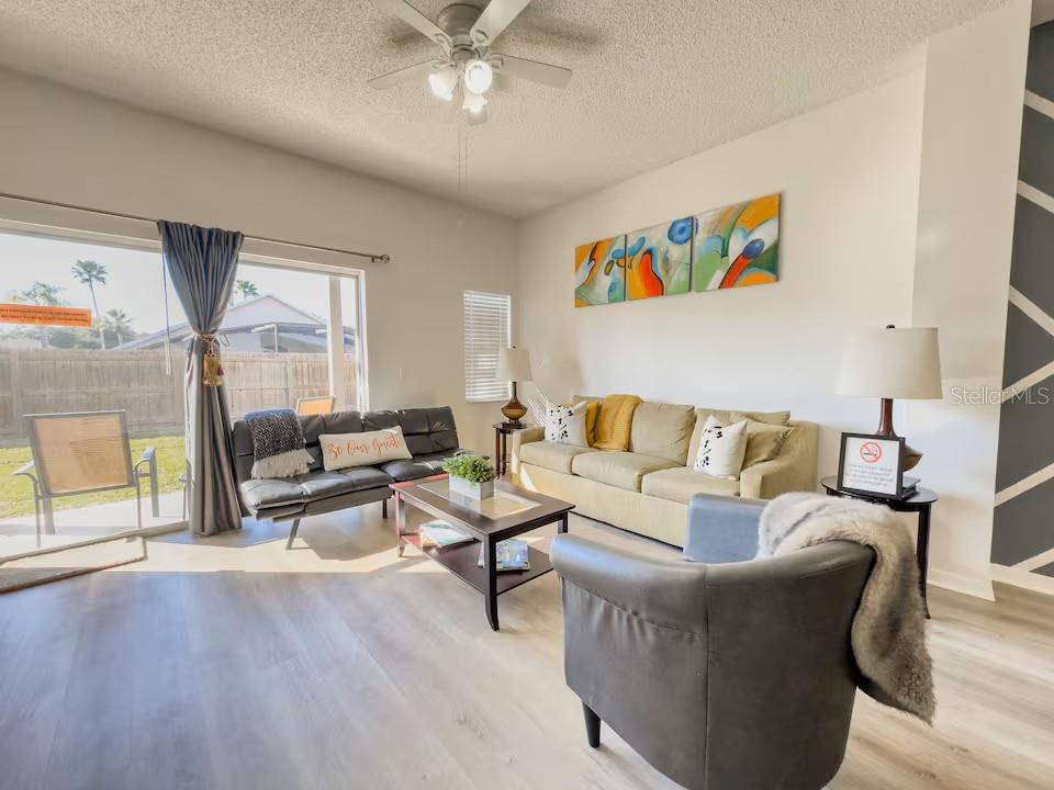 LAKE BERKLEY RESORT VILL - Residential