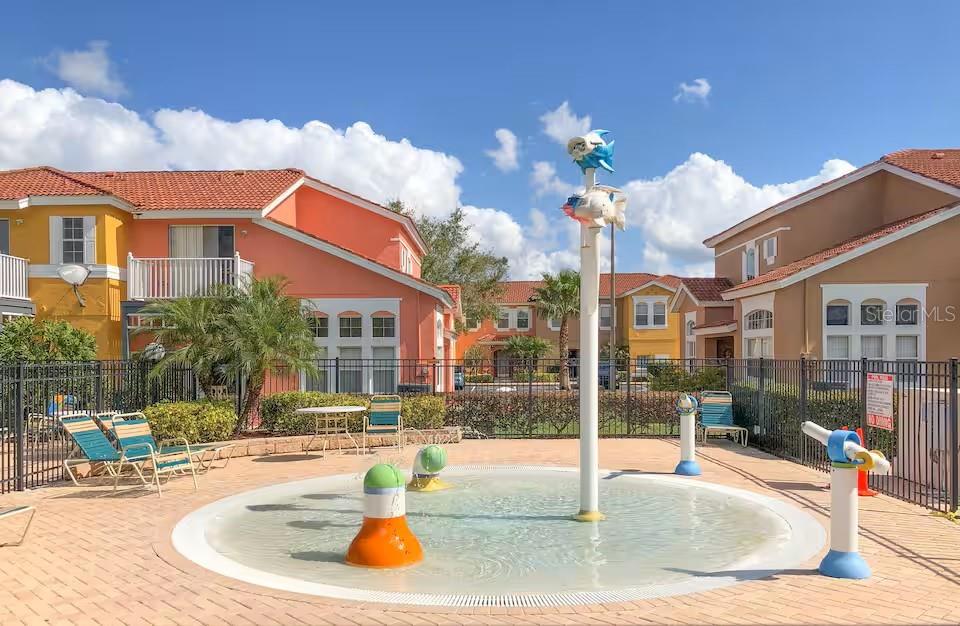 LAKE BERKLEY RESORT VILL - Residential