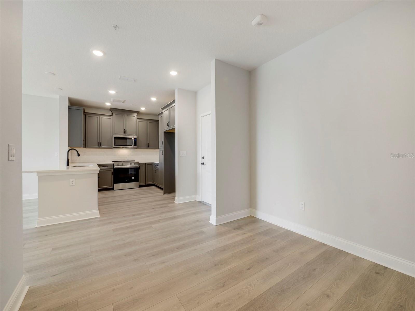 GATHERINGS OF LAKE NONA 7 CONDO - Residential