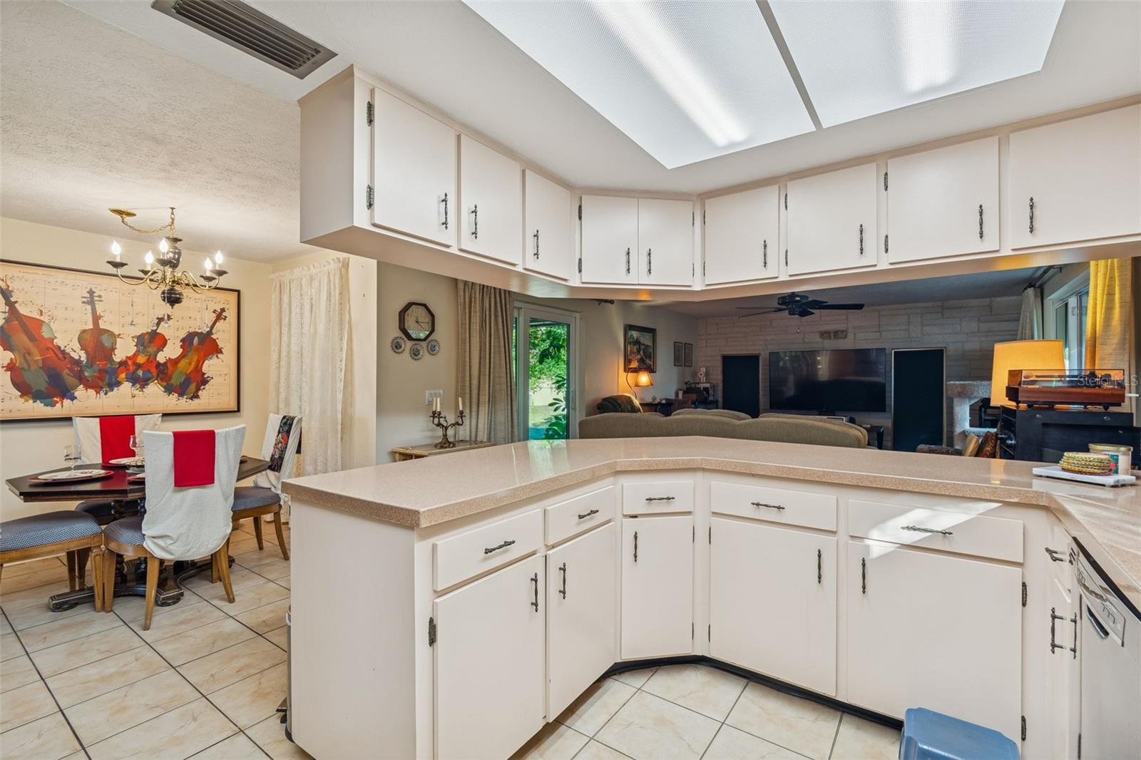 LAKE PASADENA HEIGHTS - Residential