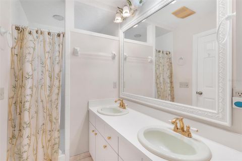 Tiny photo for 9223 Silver Lake Drive, Leesburg, FL 34788 (MLS # G5098704)