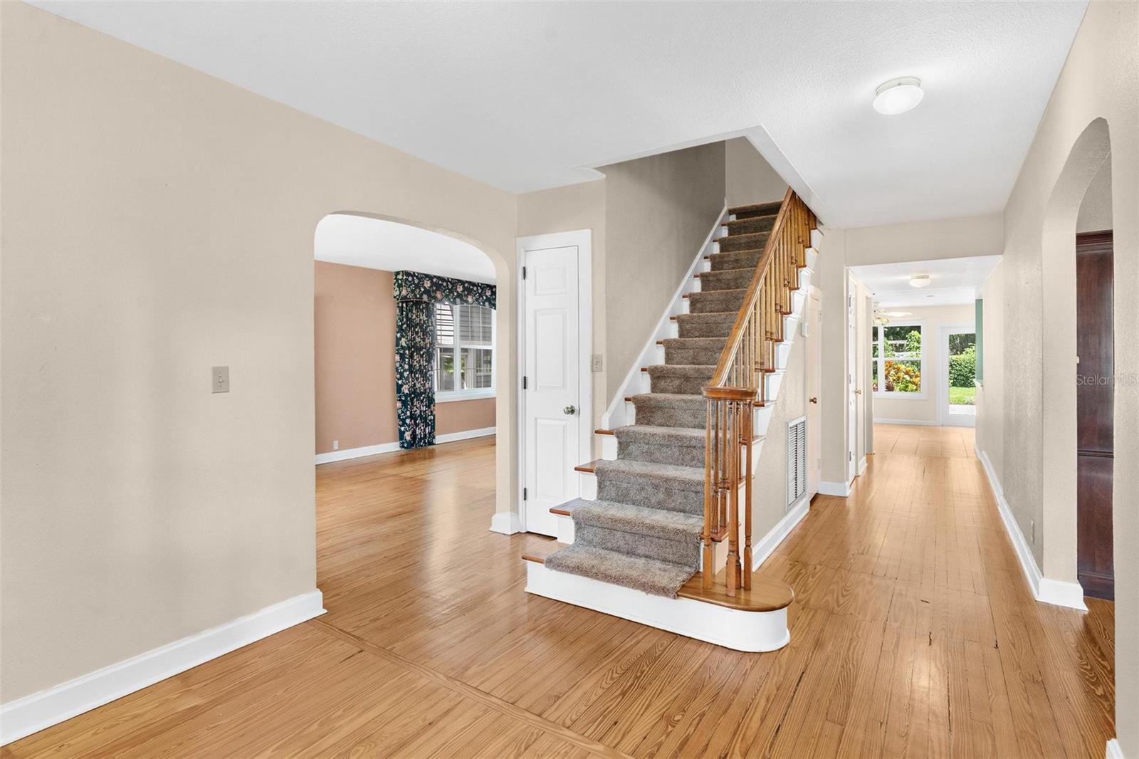 SILVER LAKE ESTATES - Residential