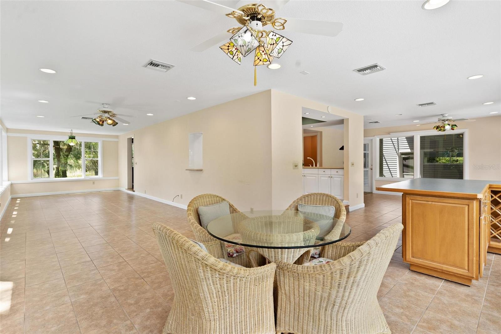 SILVER LAKE ESTATES - Residential