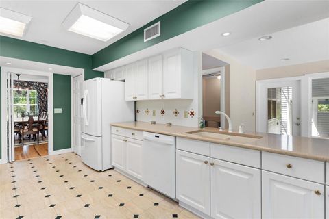 Tiny photo for 9223 Silver Lake Drive, Leesburg, FL 34788 (MLS # G5098704)