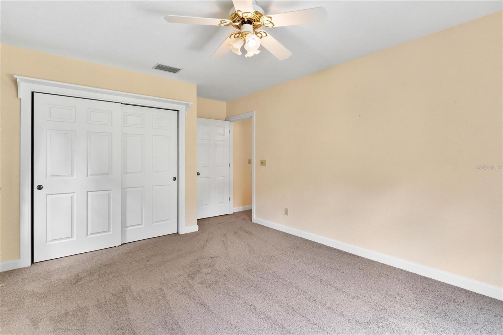 SILVER LAKE ESTATES - Residential