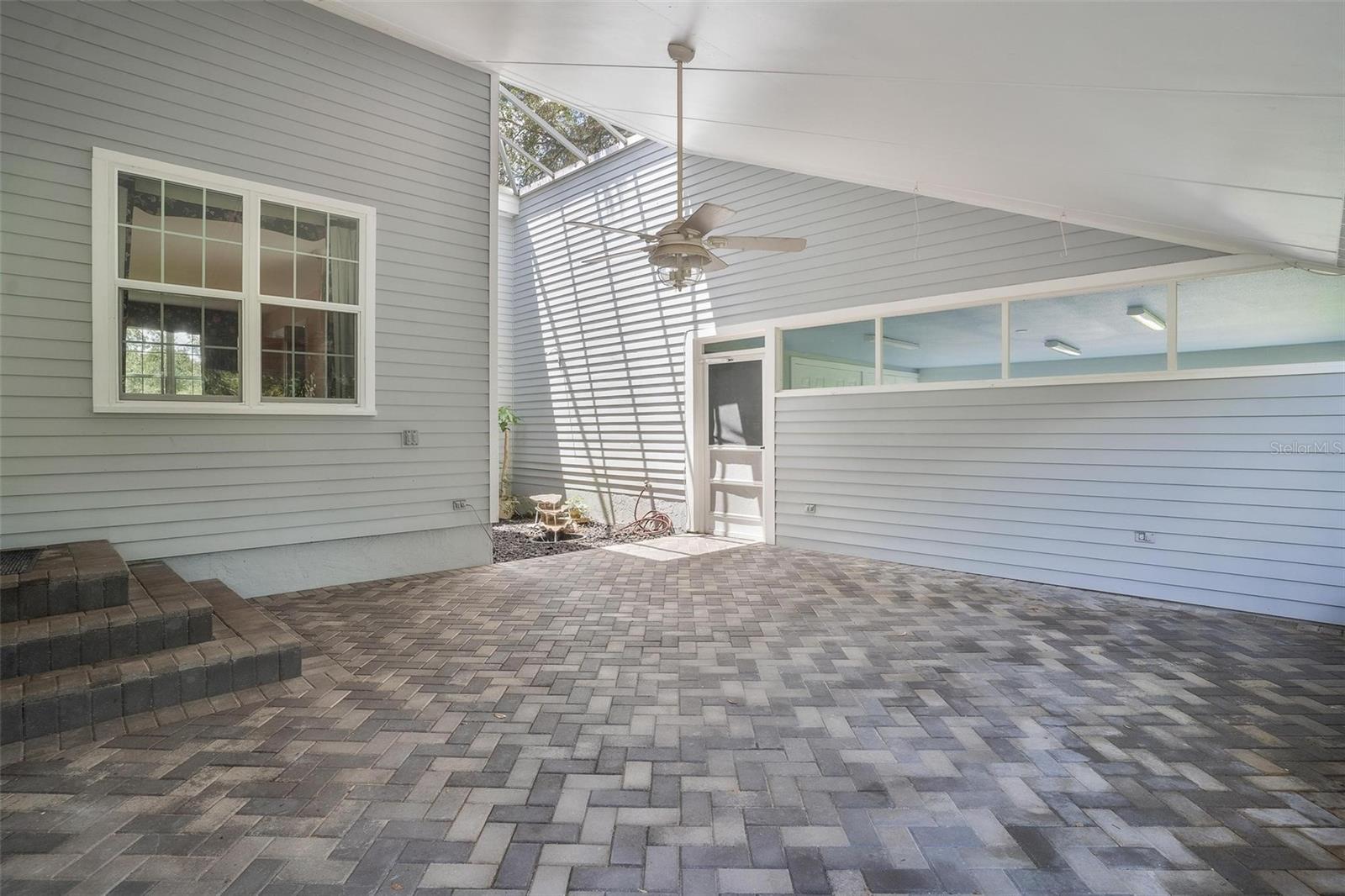 SILVER LAKE ESTATES - Residential