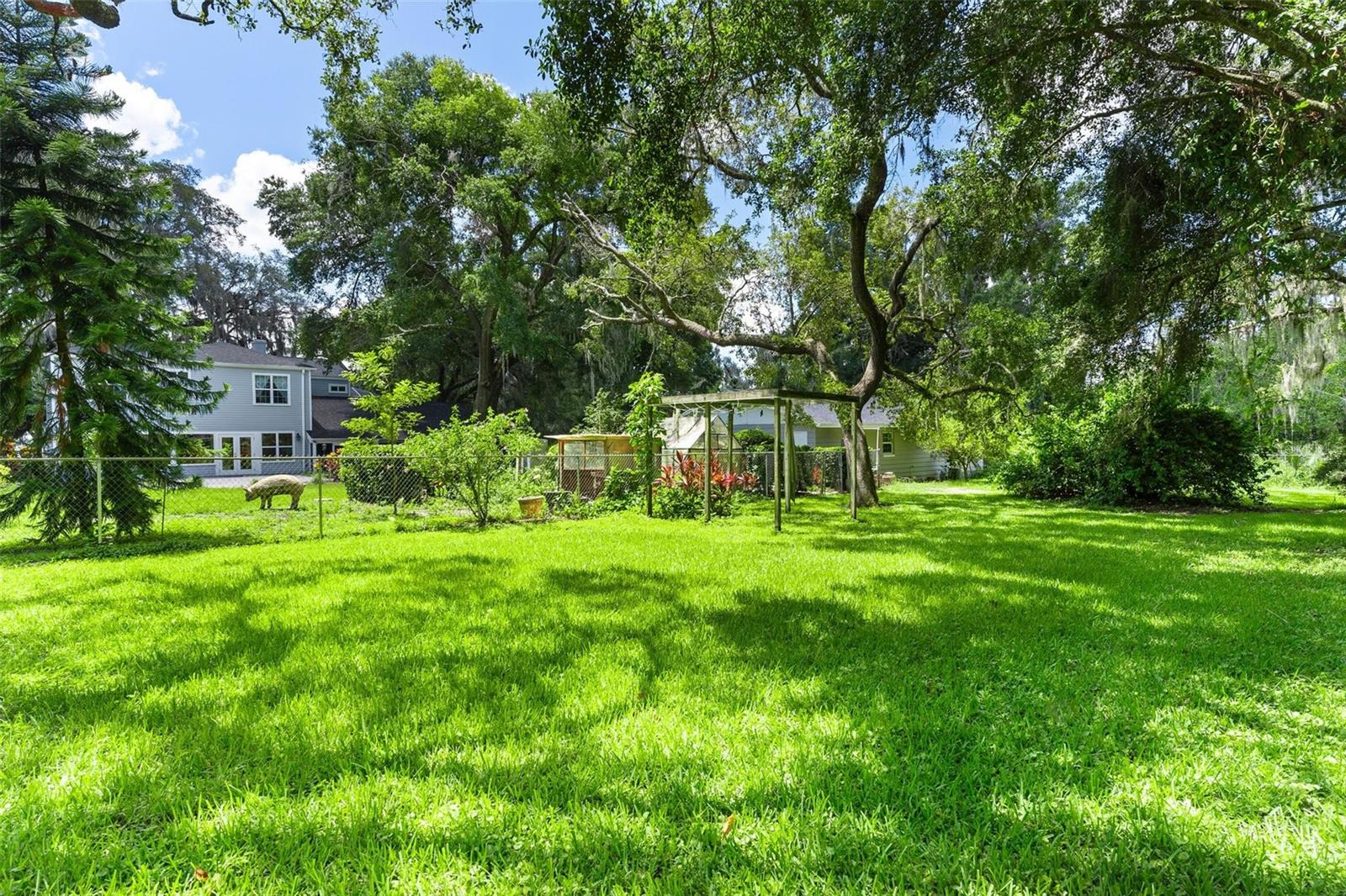 SILVER LAKE ESTATES - Residential