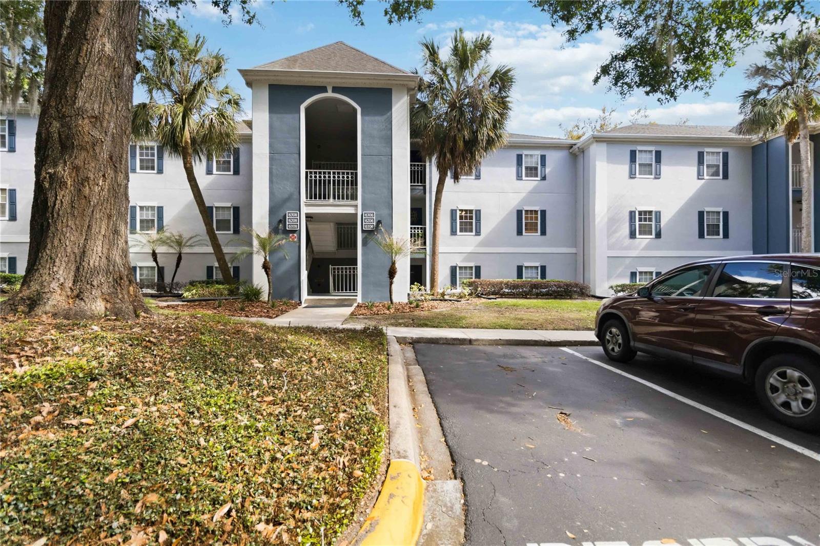 CLUBSIDE AT SABAL POINT A CONDO - Residential