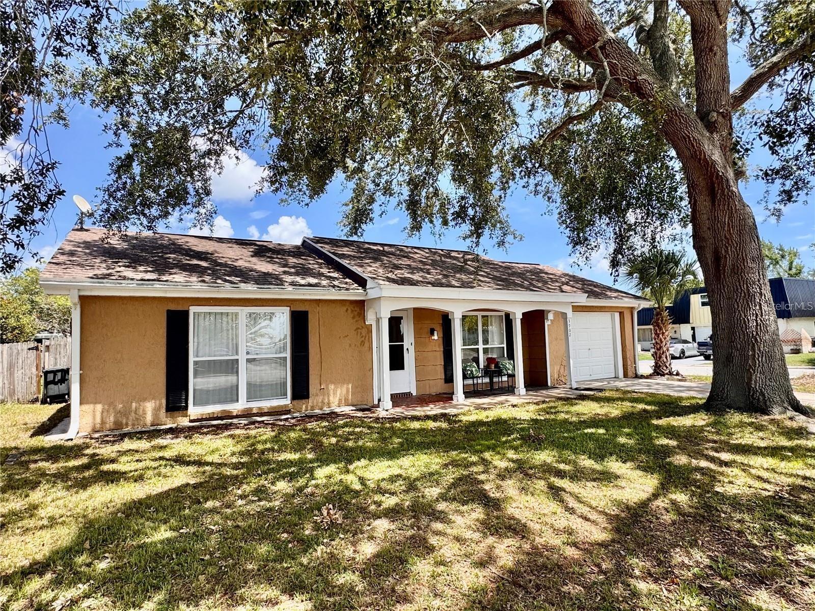 Located not too far off ROUTE 19 and Down town New Port Richey, this 3 beds/ 2 full bath will welcome you with an OPEN FLOOR PLAN that is move in ready. CORNER LOT property with 1 car garage, a COVER SCREEN HOUSE and a private fence yard to provide a somewhat Florida outdoor living style. A FRESHLY PAINT at some area of the house will give you a sense of cleanliness. The home located almost outside of the flood zone. A must see in the neighborhood, please call to set up a private showing