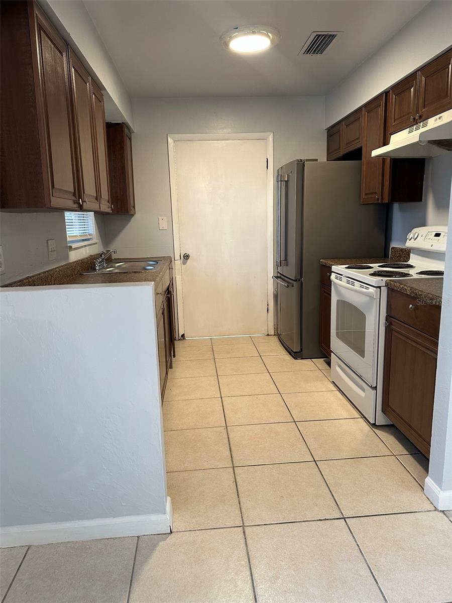 STORYBOOK VILLAGE - Residential Lease