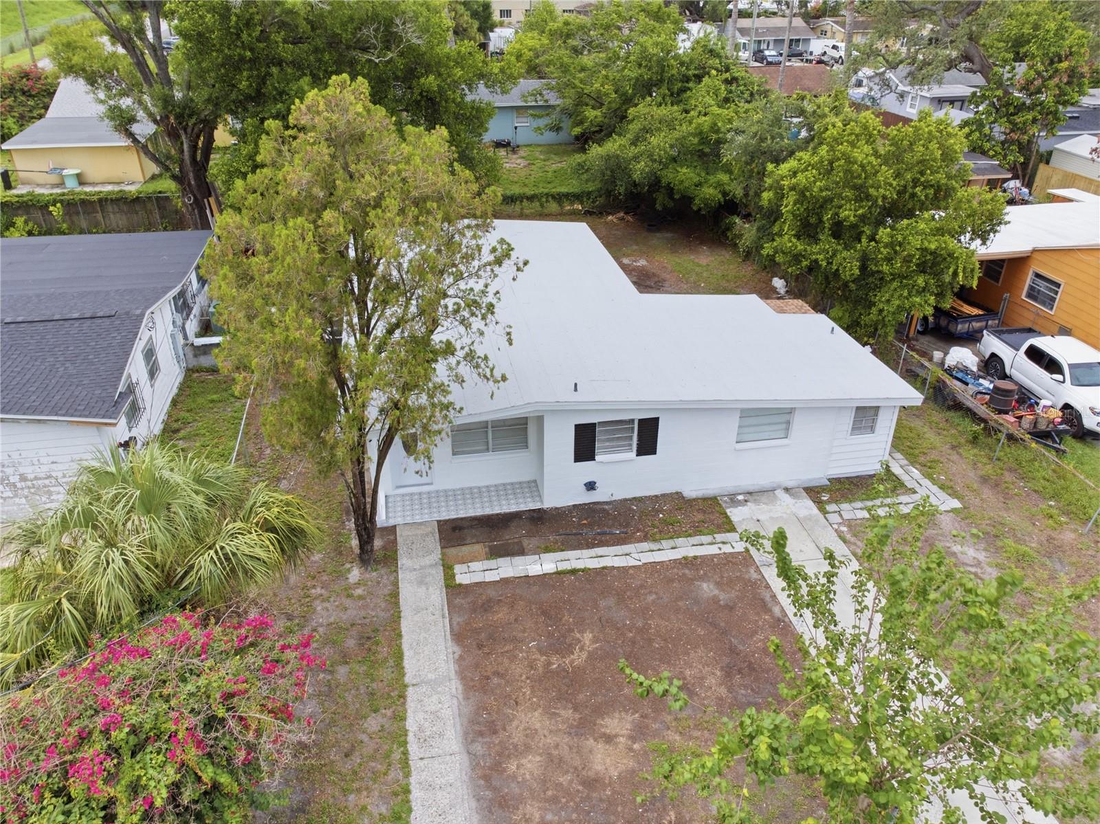 317 E HYDRANGIA STREET