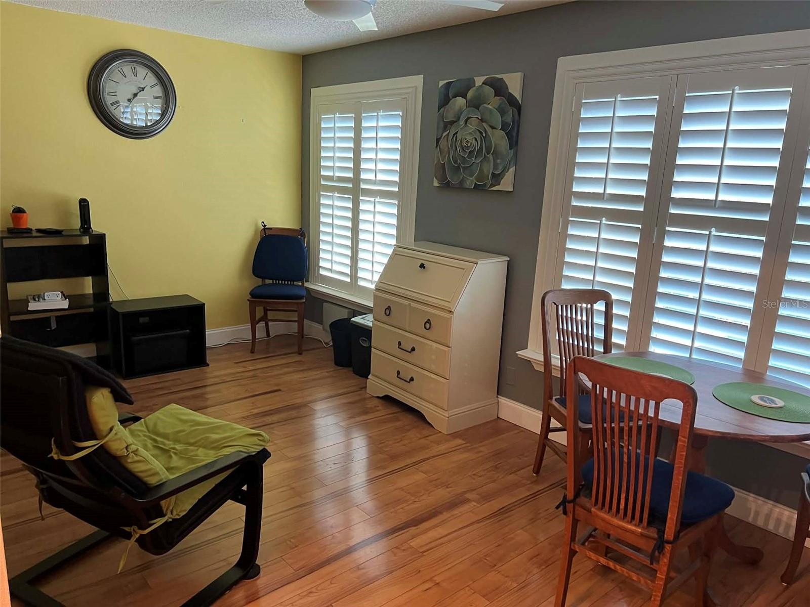 ON TOP OF THE WORLD - Residential