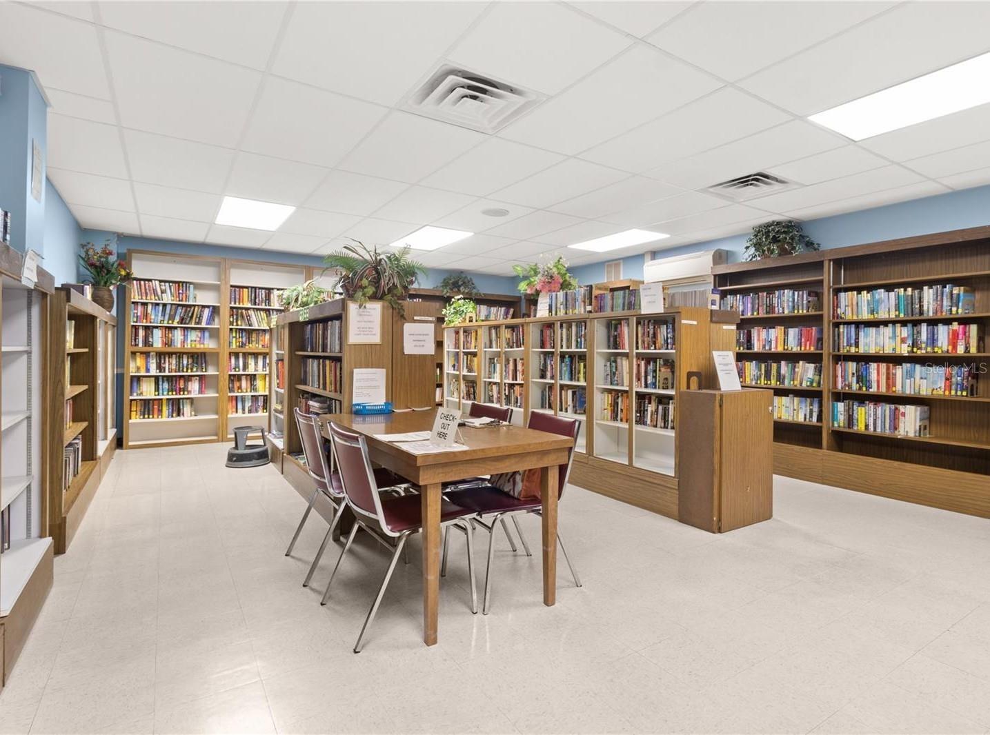 ON TOP OF THE WORLD - Residential