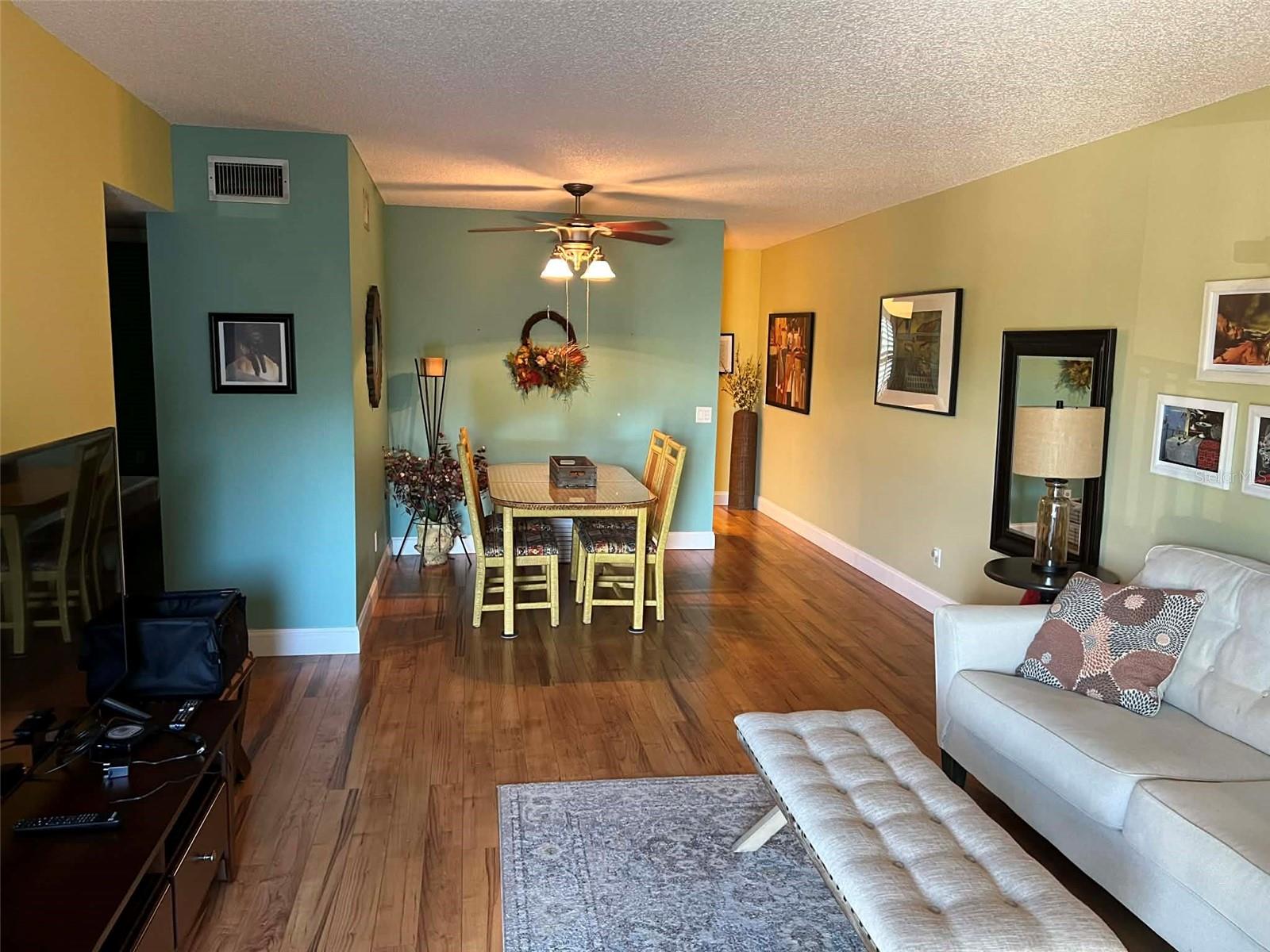 ON TOP OF THE WORLD - Residential