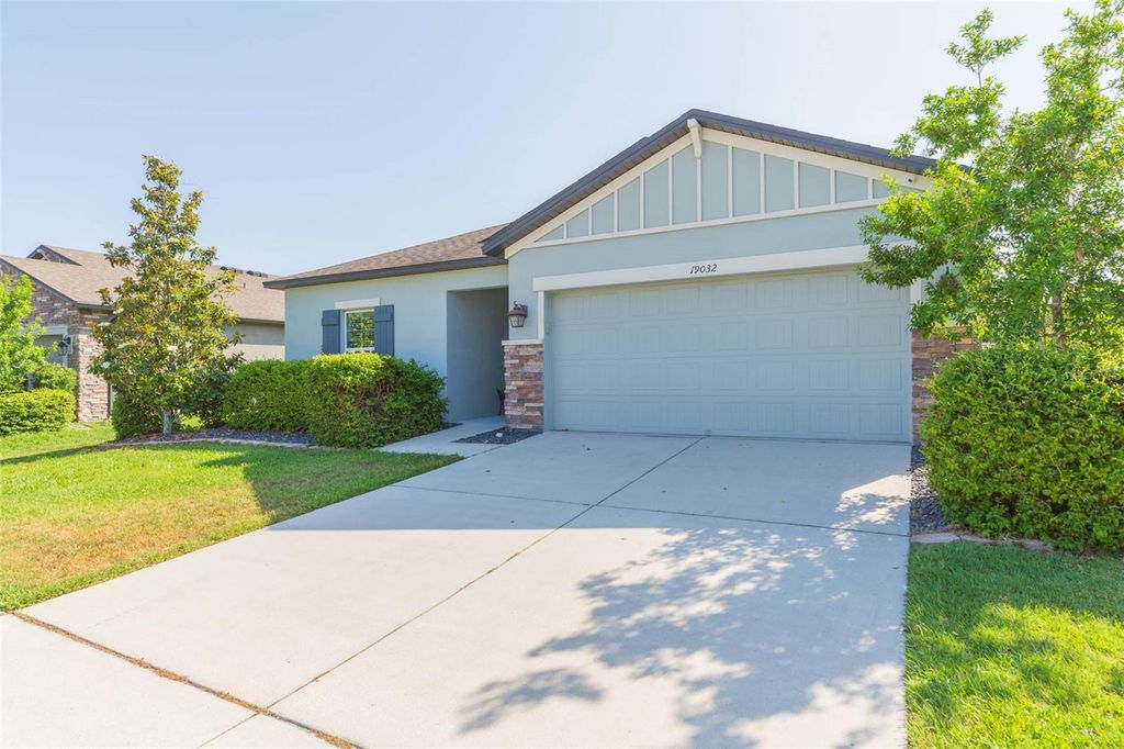 Photo of 19032 Malinche Loop, Spring Hill, FL 34610 (MLS # TB8379027)