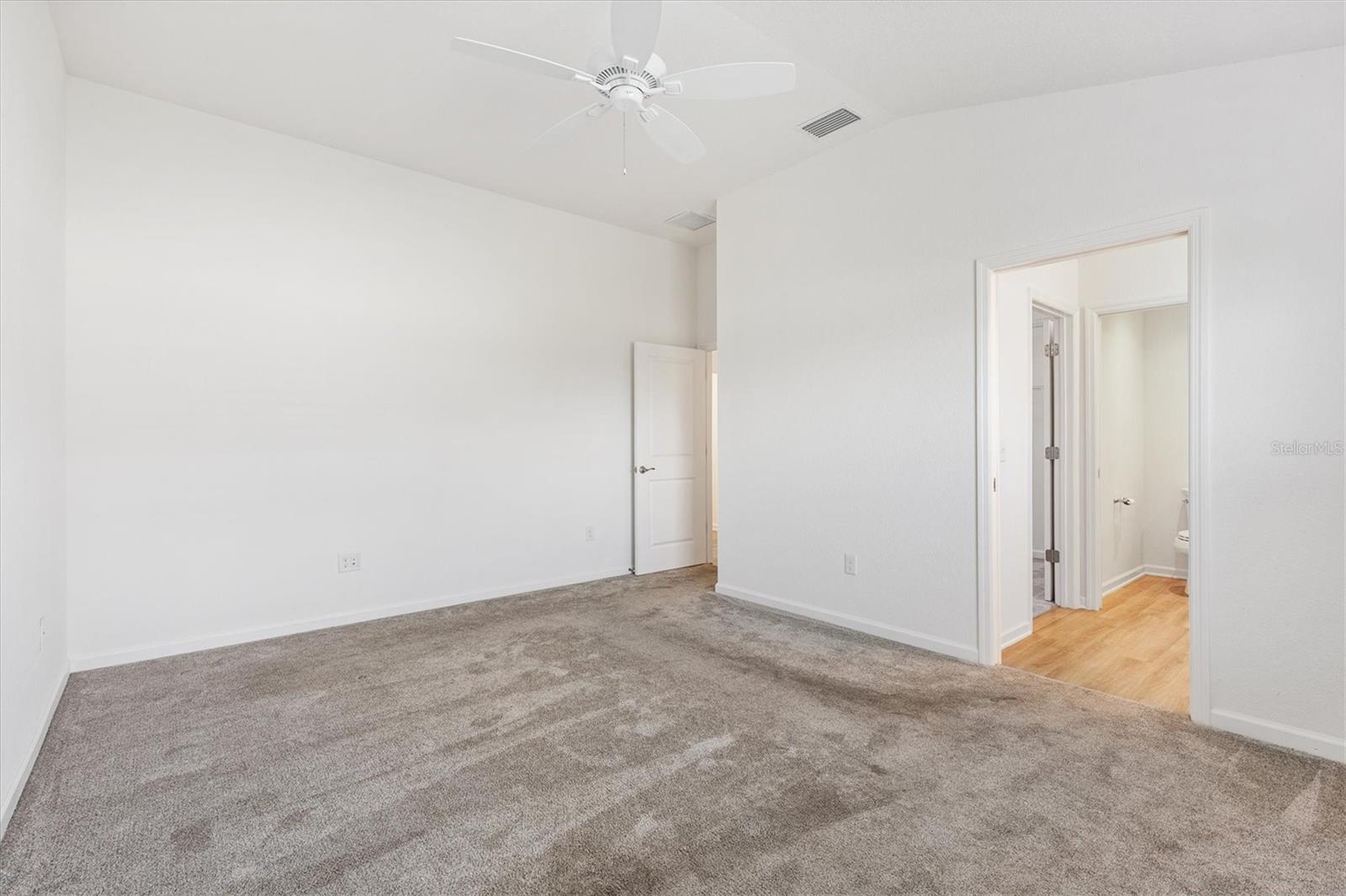 VILLAGES/WEST LAKE UN 62 - Residential