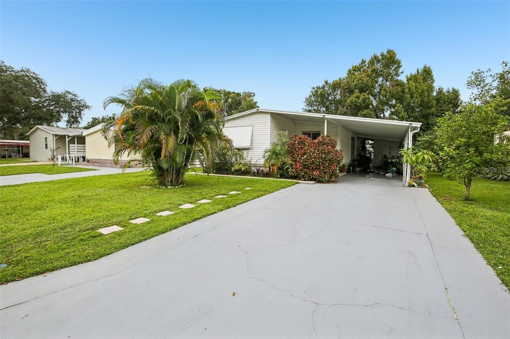 Photo of 8807 Sheldon West Drive, Tampa, FL 33626 (MLS # TB8554423)