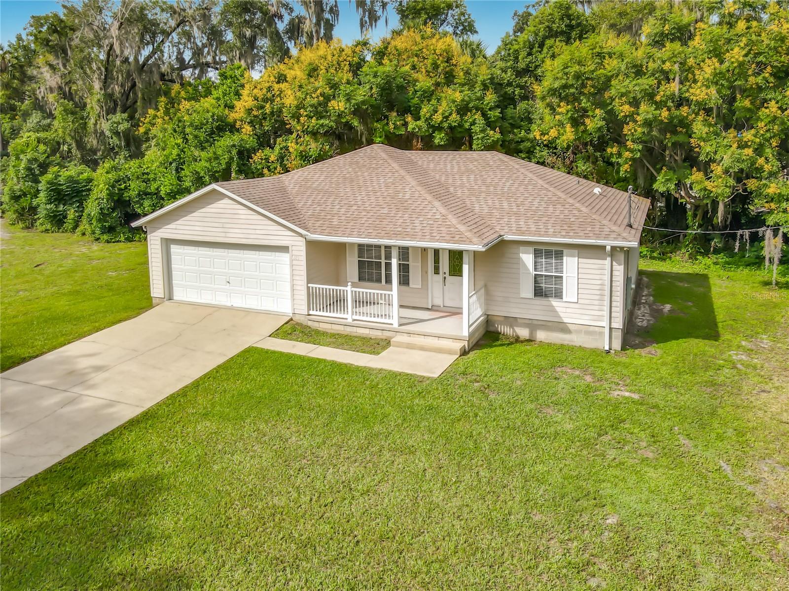411 COLLINS COURT