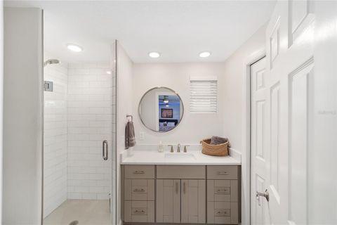 Tiny photo for 1014 SE 13th Avenue, Ocala, FL 34471 (MLS # OM712996)