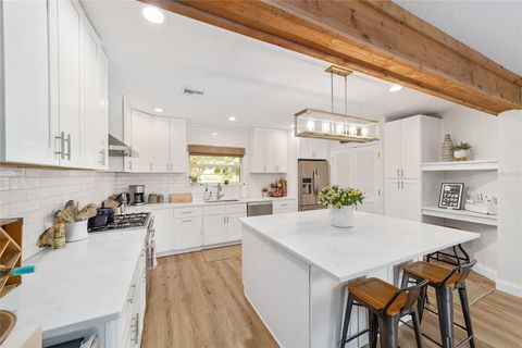 Tiny photo for 1014 SE 13th Avenue, Ocala, FL 34471 (MLS # OM712996)