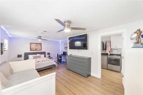 Tiny photo for 1014 SE 13th Avenue, Ocala, FL 34471 (MLS # OM712996)