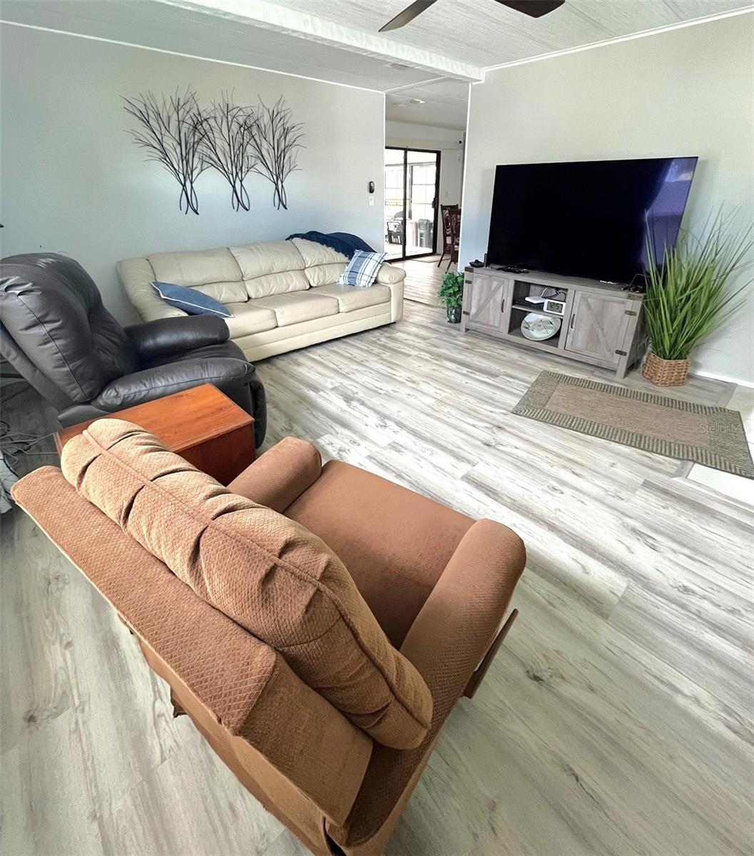 LAZY RIVER MHP - Residential