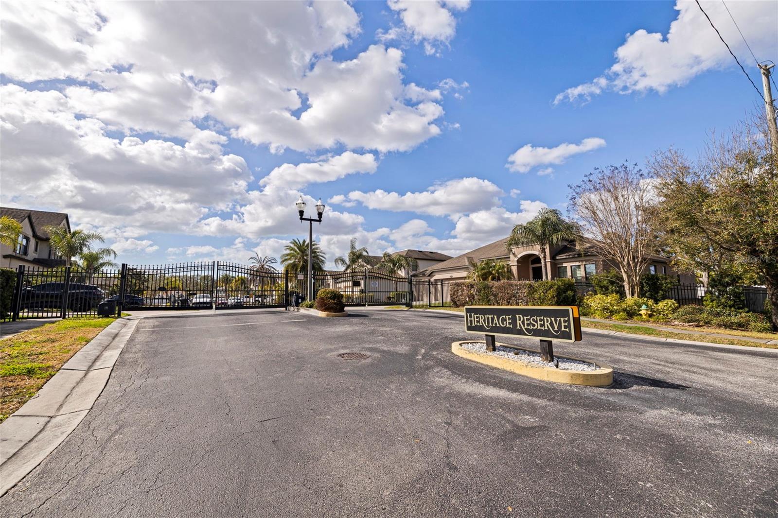 HERITAGE RESERVE - Residential