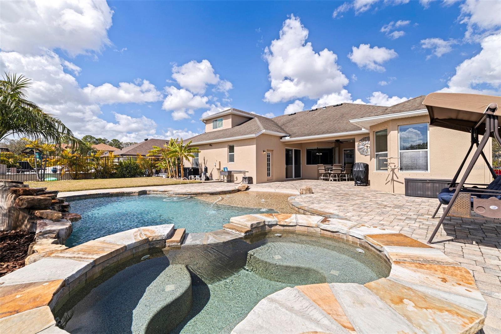 HERITAGE RESERVE - Residential