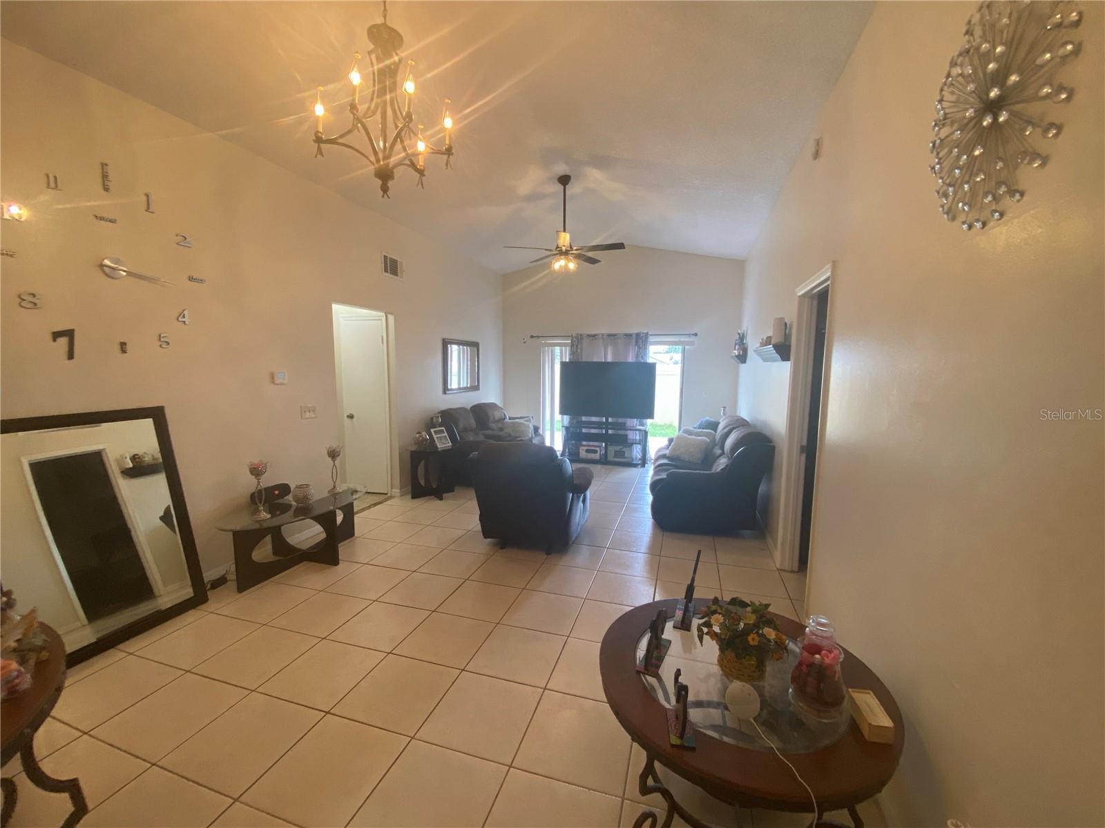 BUENAVENTURA LAKES UNIT 10 ADD 01 - Residential Lease