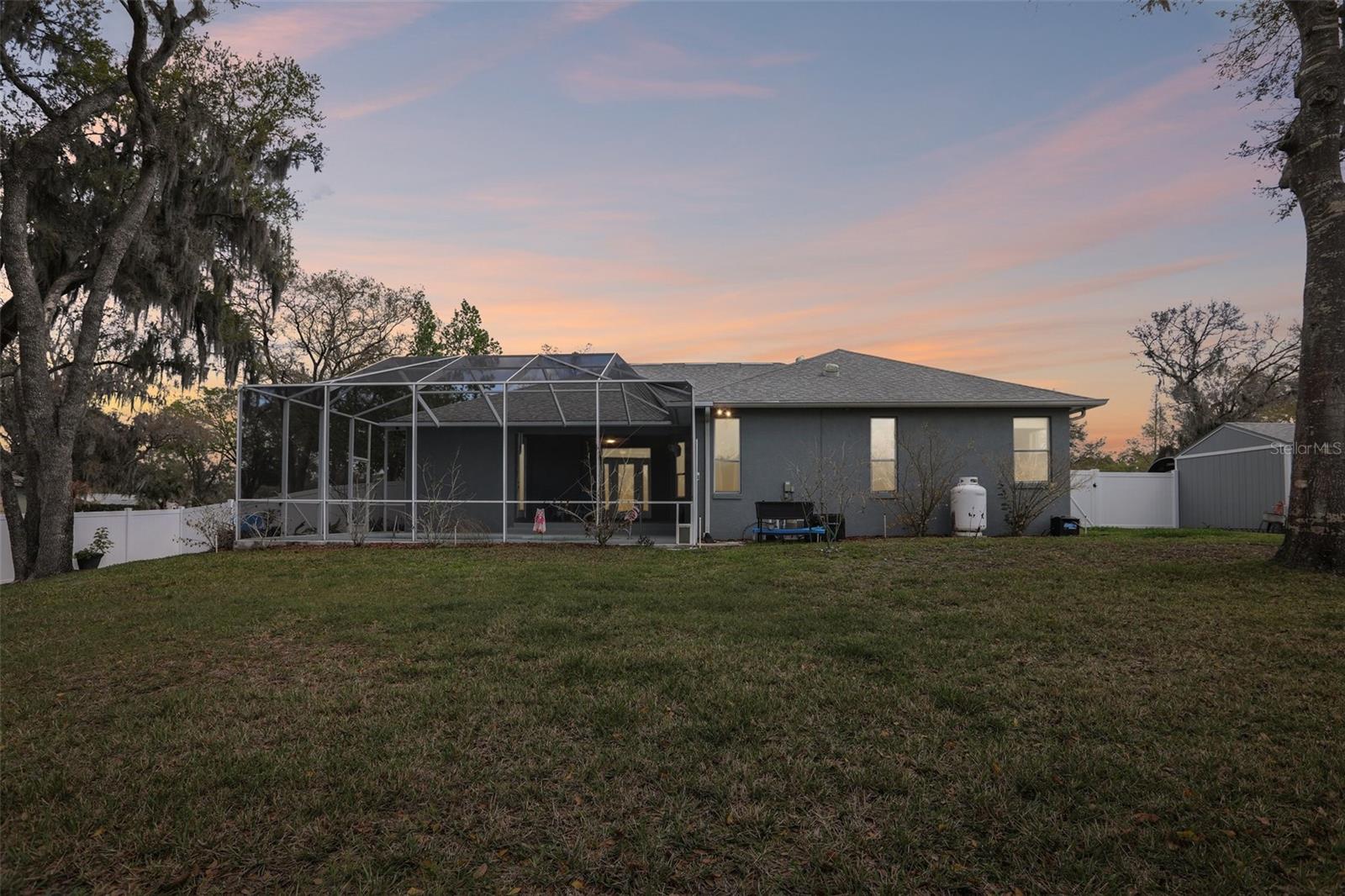 DEER BROOKE - Residential