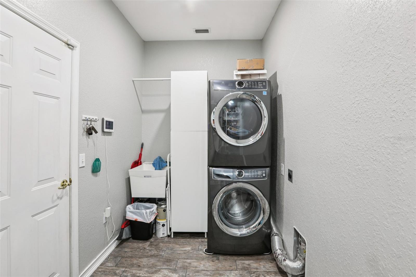 DEER BROOKE - Residential