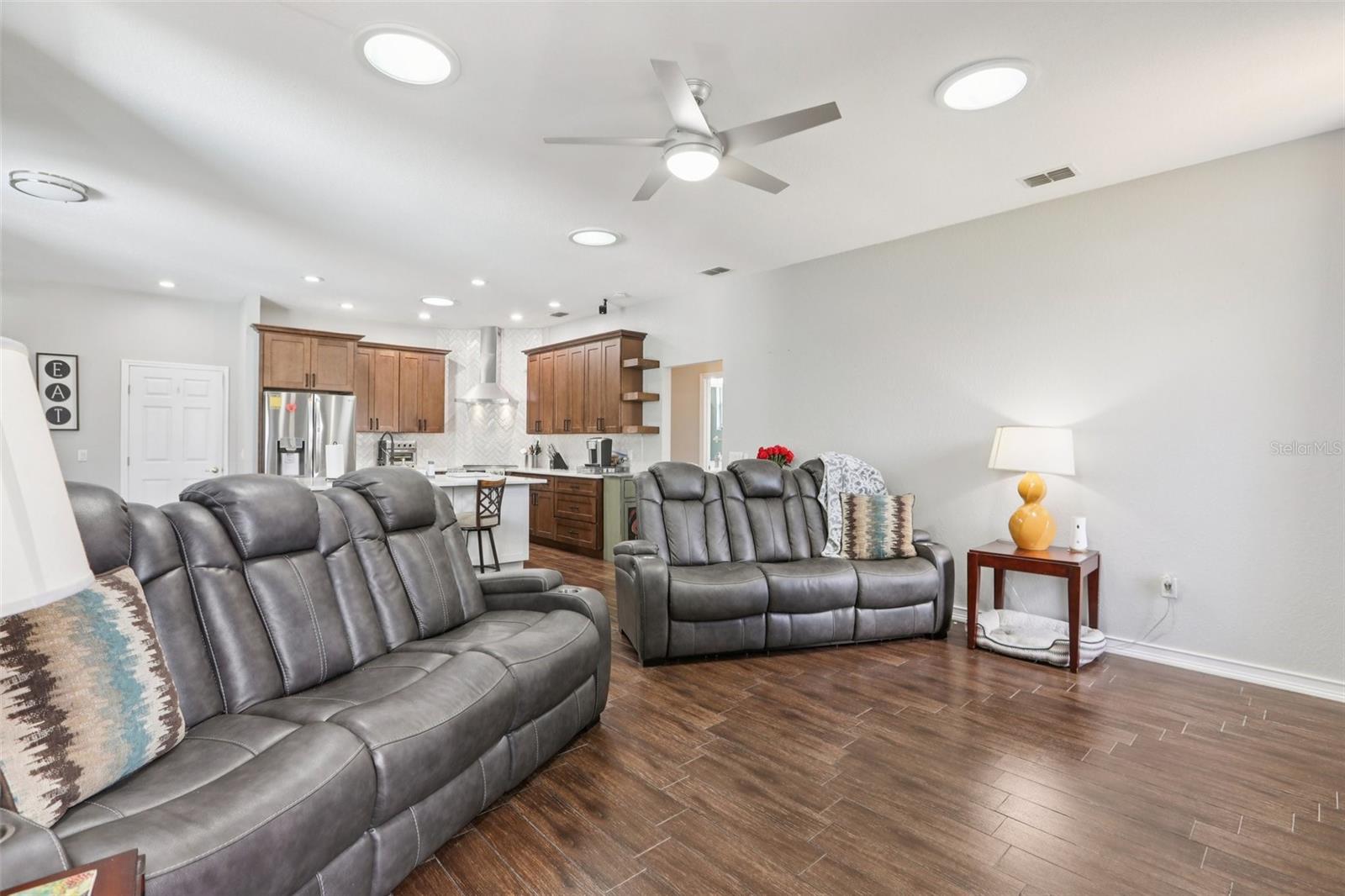 DEER BROOKE - Residential