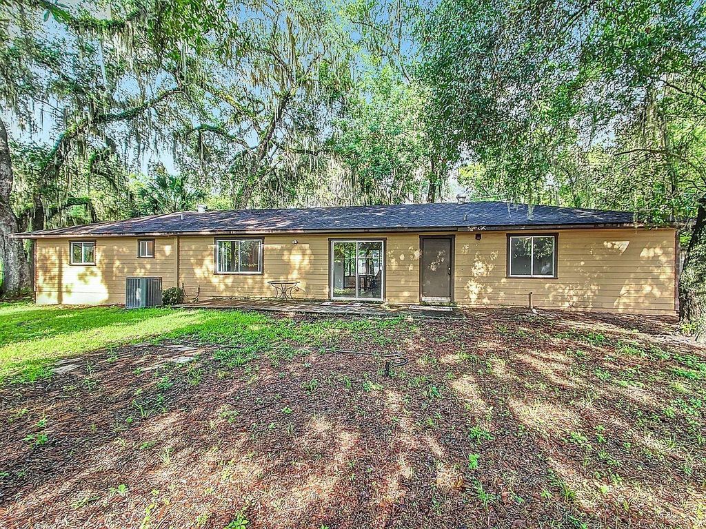 Photo of 3729 SW 15 Street, Gainesville, FL 32608 (MLS # GC538309)