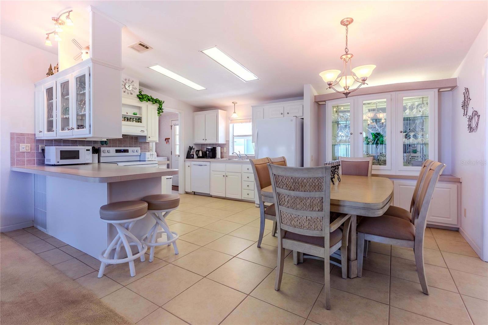 MAPLE LEAF ESTATES - Residential