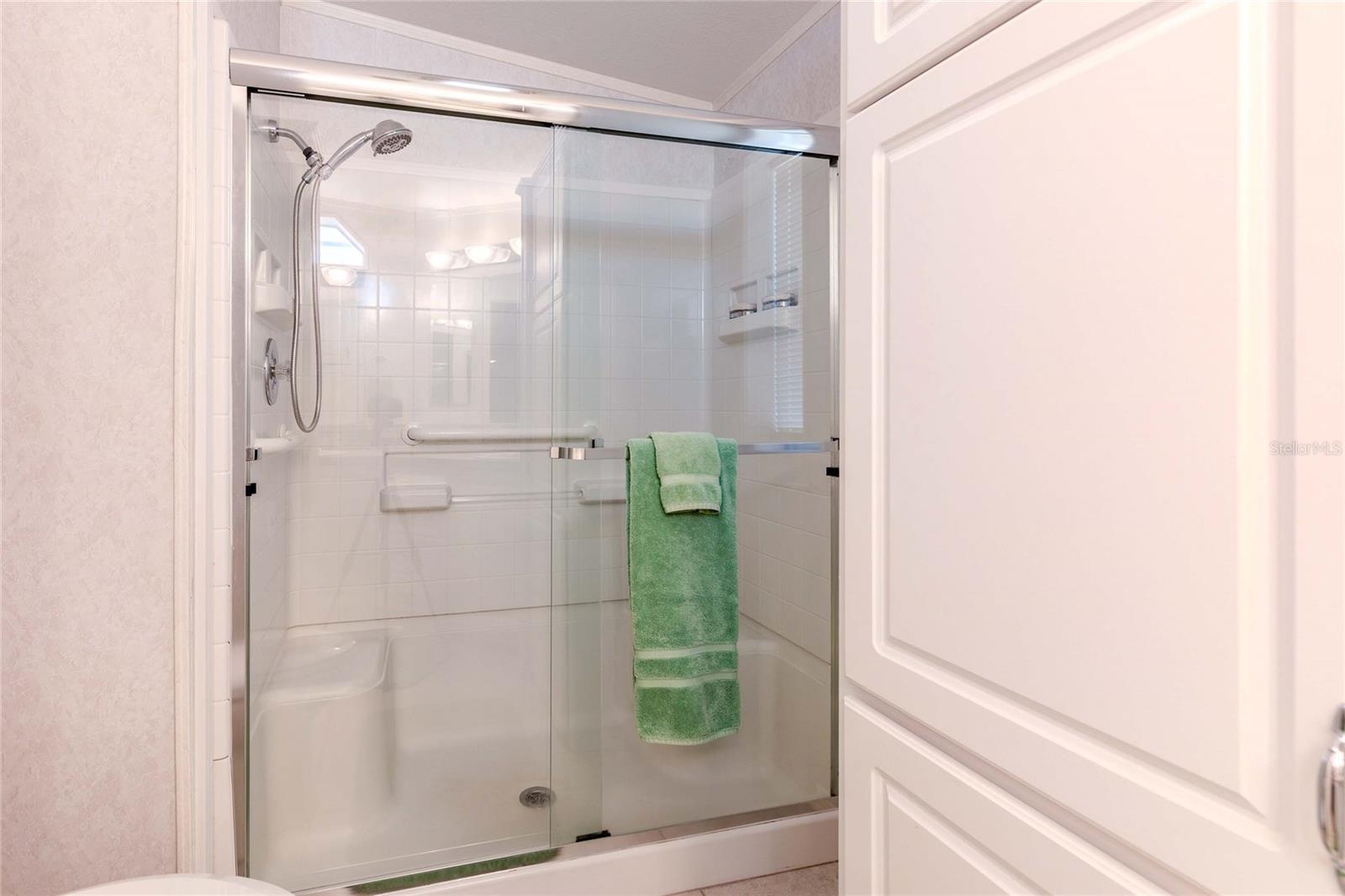 MAPLE LEAF ESTATES - Residential