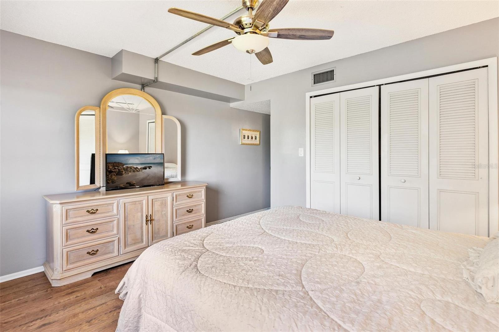 BAYWOOD NORTHWEST CONDO - Residential