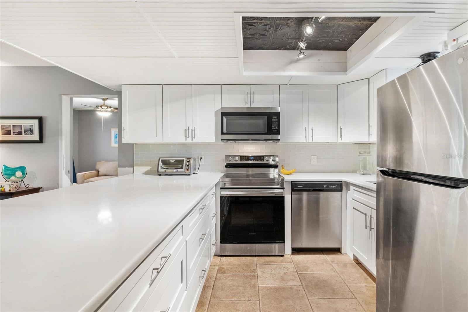 BAYWOOD NORTHWEST CONDO - Residential