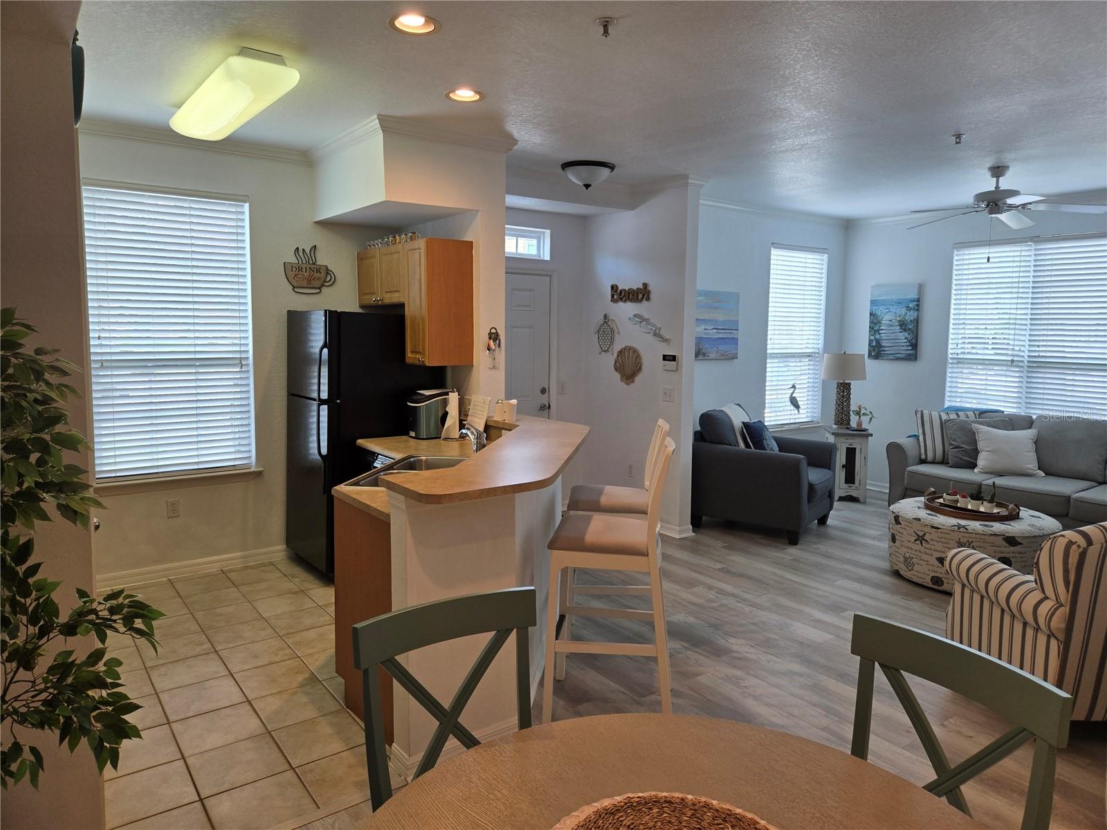 ADMIRALS WALK - Residential Lease