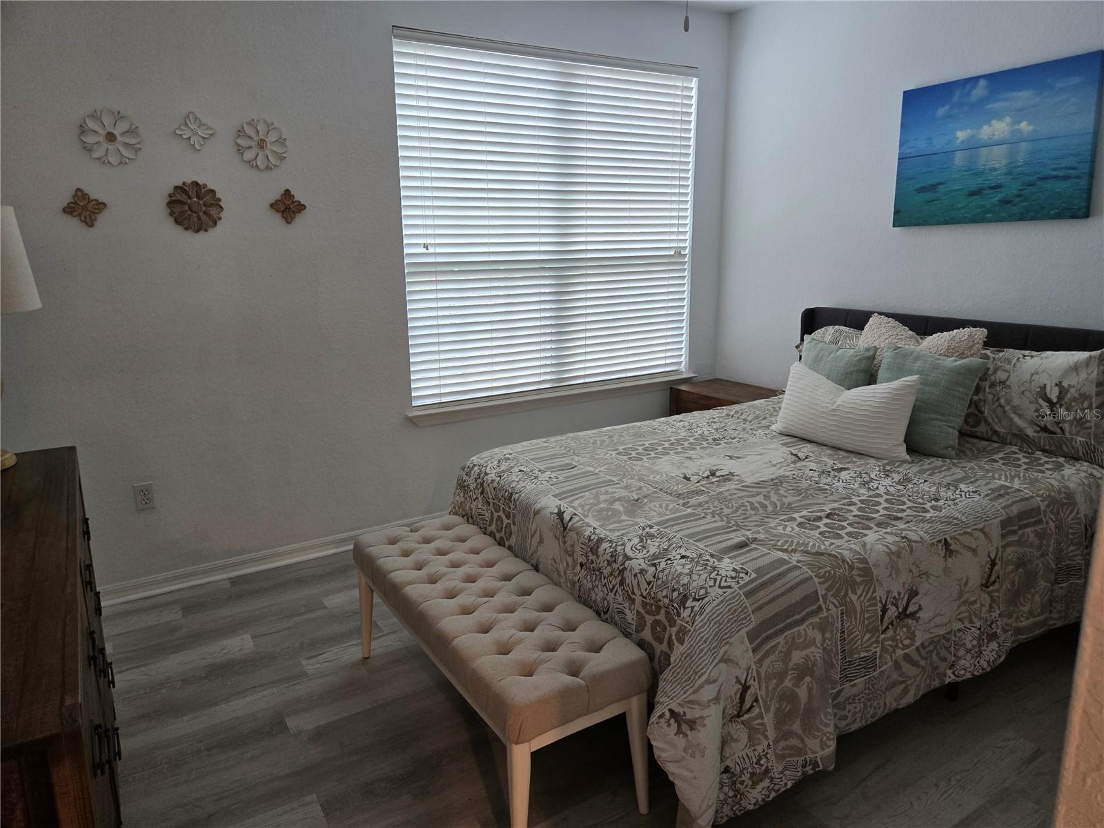 ADMIRALS WALK - Residential Lease