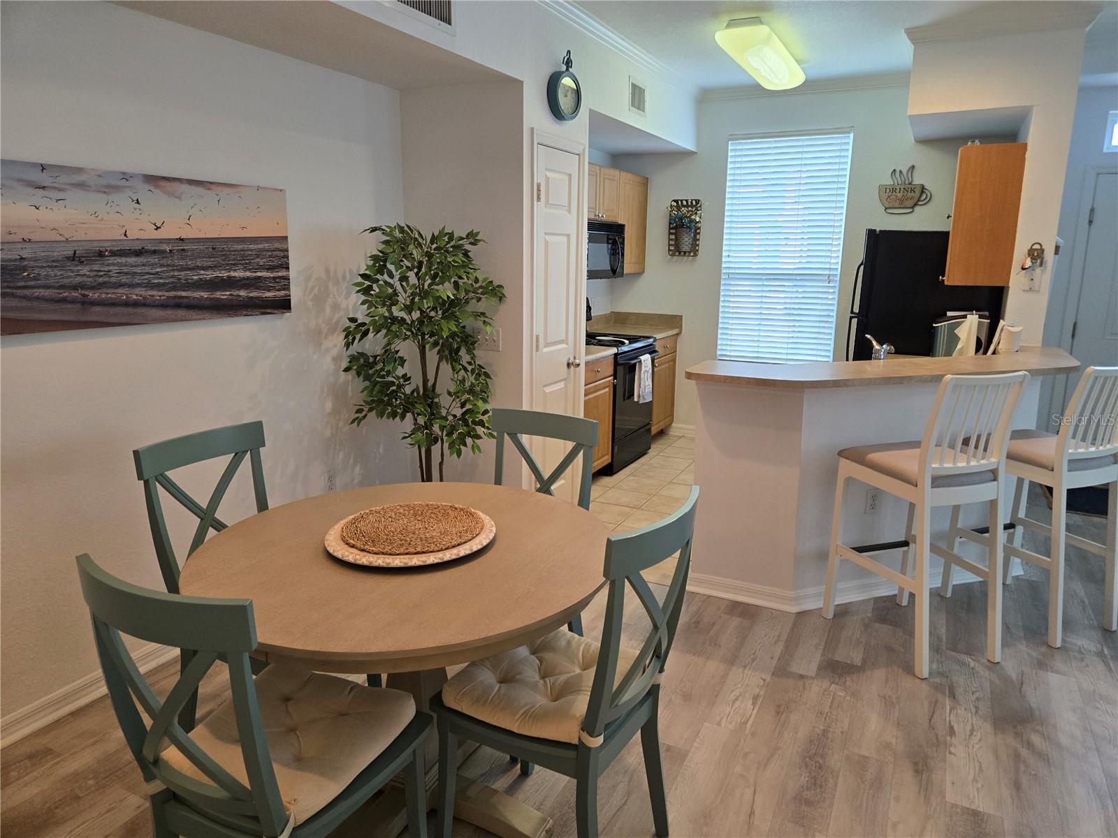ADMIRALS WALK - Residential Lease