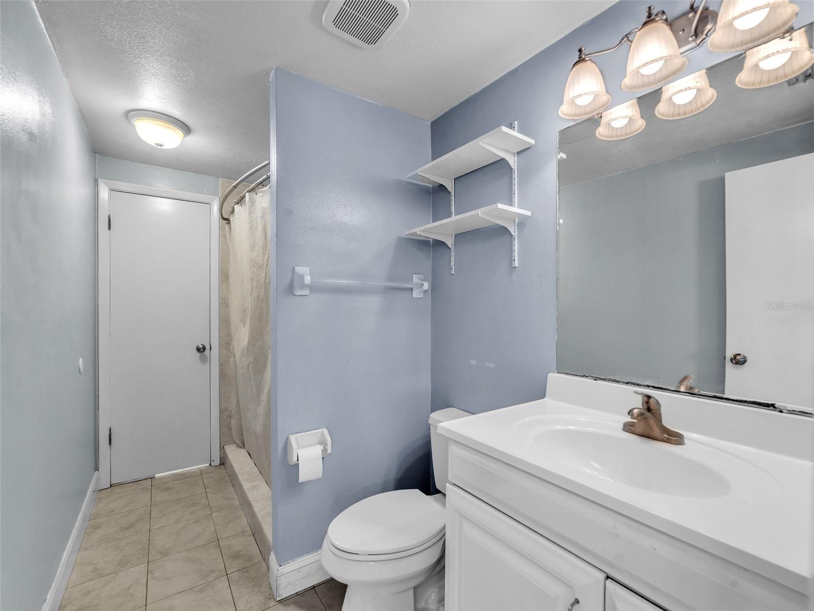 KINGSWAY DOWNS UNIT THREE - Residential