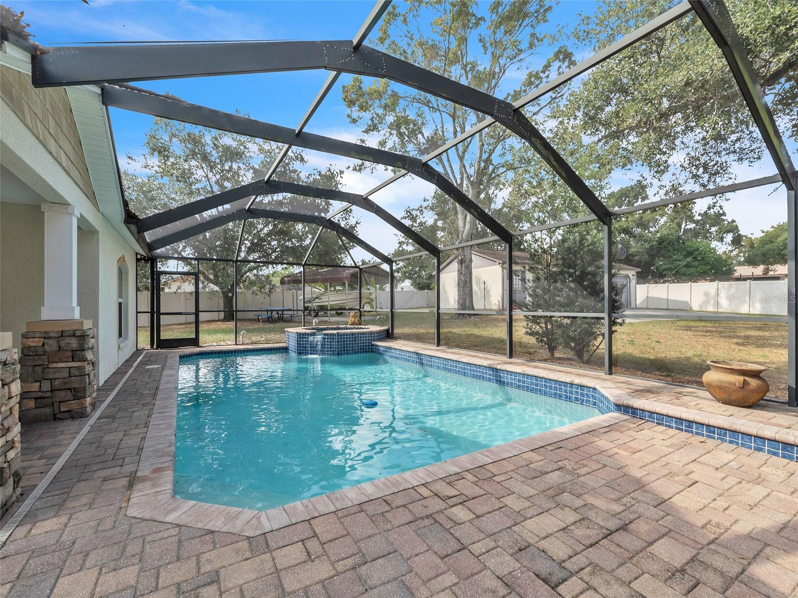 KINGSWAY DOWNS UNIT THREE - Residential