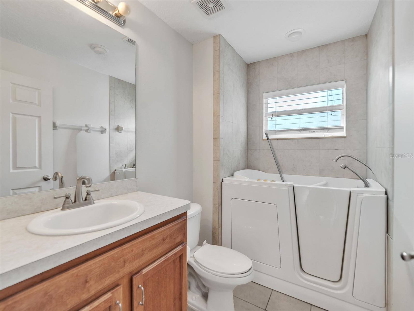 KINGSWAY DOWNS UNIT THREE - Residential