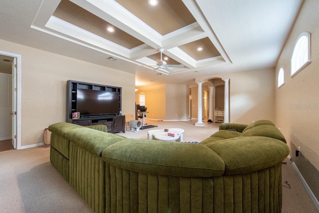 5664 LEGEND HILLS LANE