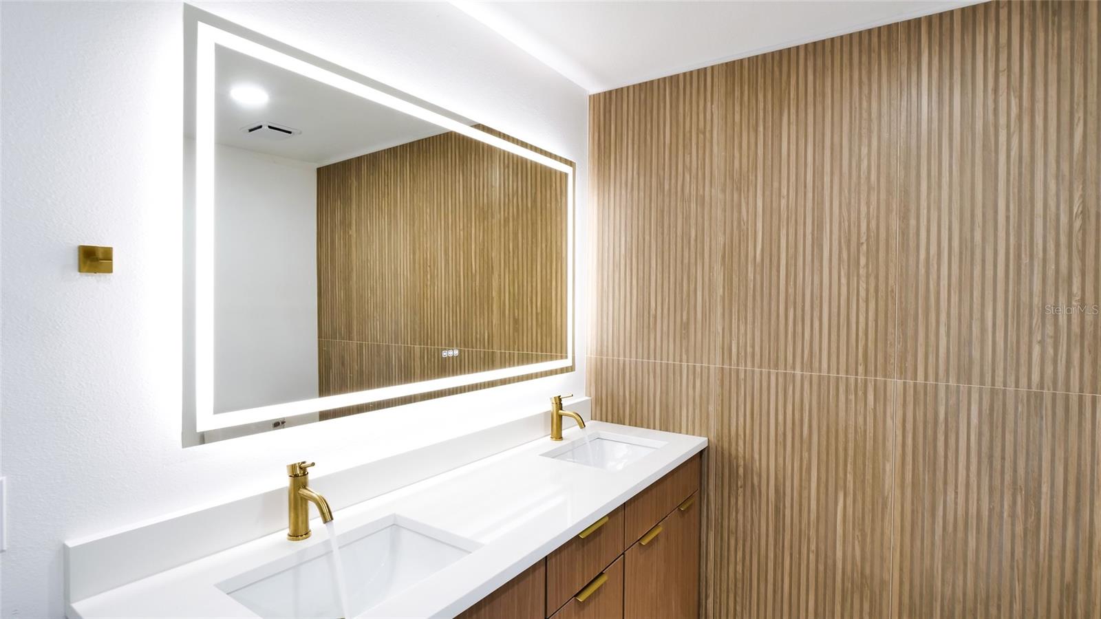 TWIN LAKES ESTATES ADD LOTE 20 - Residential