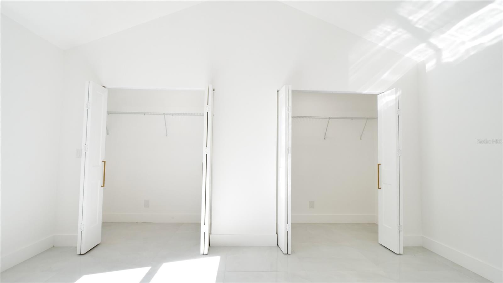 TWIN LAKES ESTATES ADD LOTE 20 - Residential